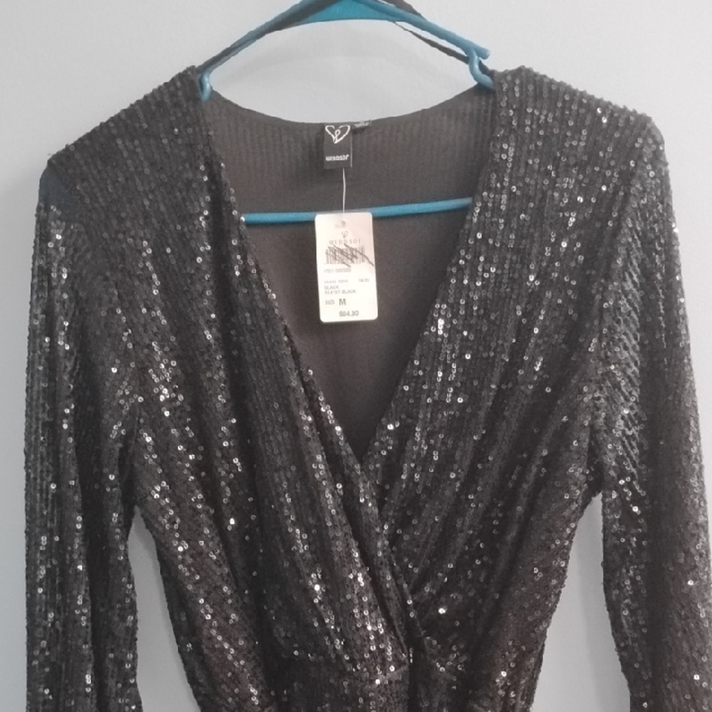 ⭐ NWT Windsor Black 🖤 Midnight Sequin Long Sleeve Romper Size Medium